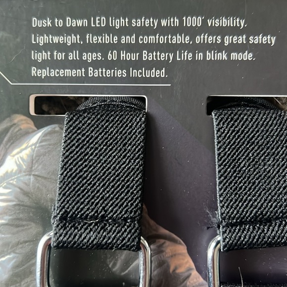 Body Glove Sport LED Arm Bands - Picture 3 of 4